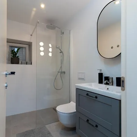 By The Sea - 21588 Apartament