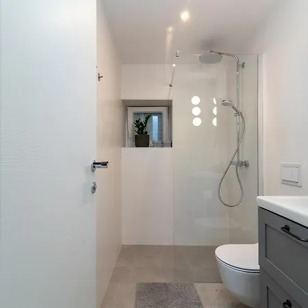By The Sea - 21588 Apartment