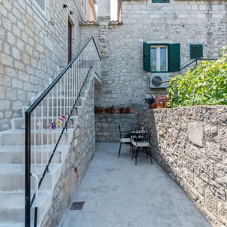 By The Sea - 21588 Trogir